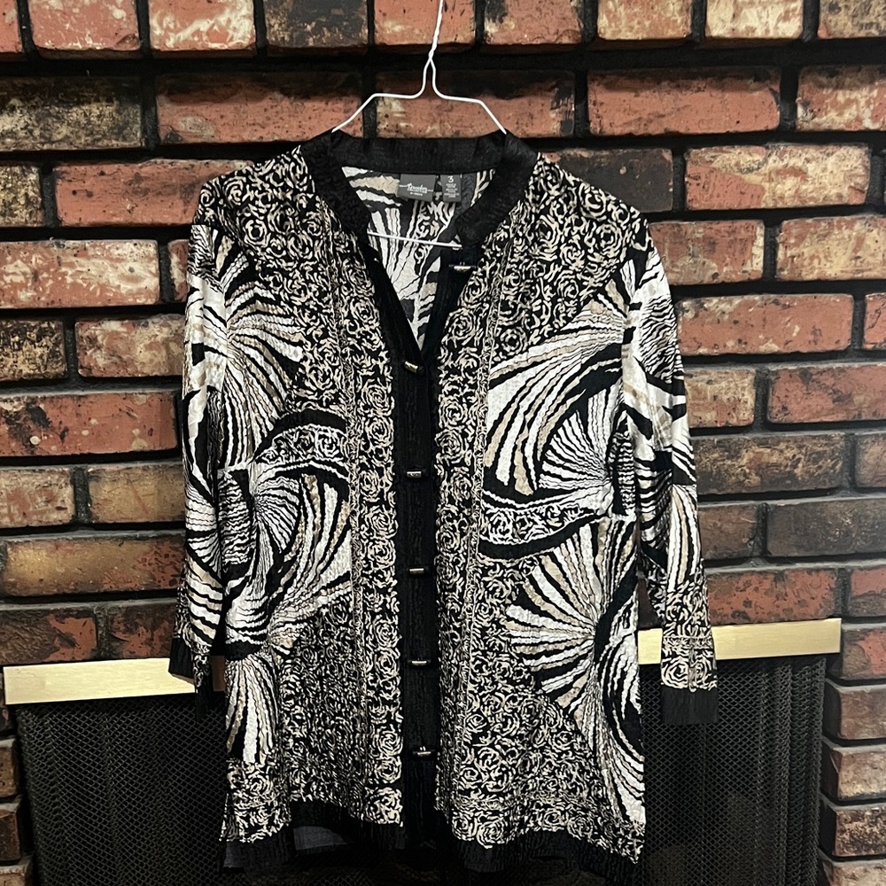 Chico's Black and White Patterned Button Down Shirt